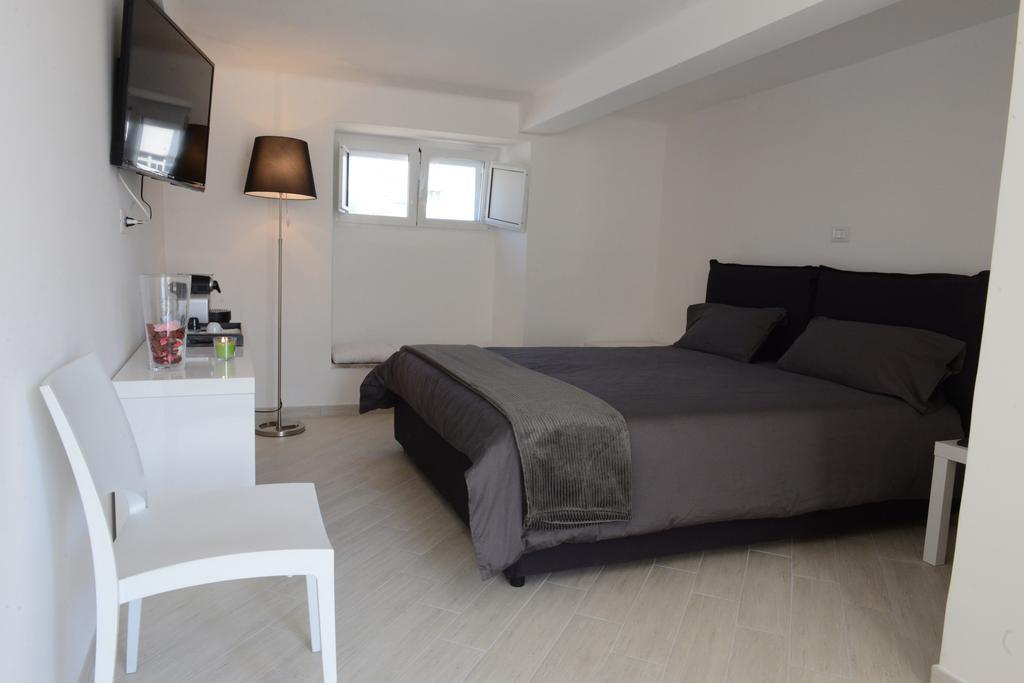 B&B Sparano Luxury Suites Bari Pokój zdjęcie